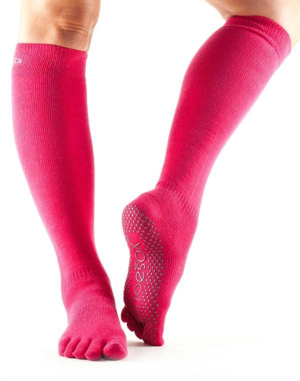 Шкарпетки для йоги ToeSox Grip Full Toe Scrunch Knee High (Fuchsia)