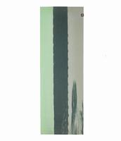 Килимок для йоги Manduka EKO superlite travel mat 1,5 мм - green ash stripe